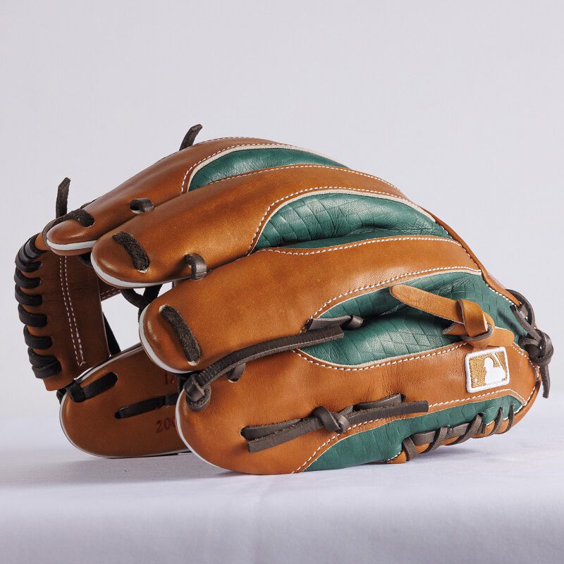 Exclusive Gingerbread Heart of the Hide 11.5" Infield Glove, Right Hand Throw