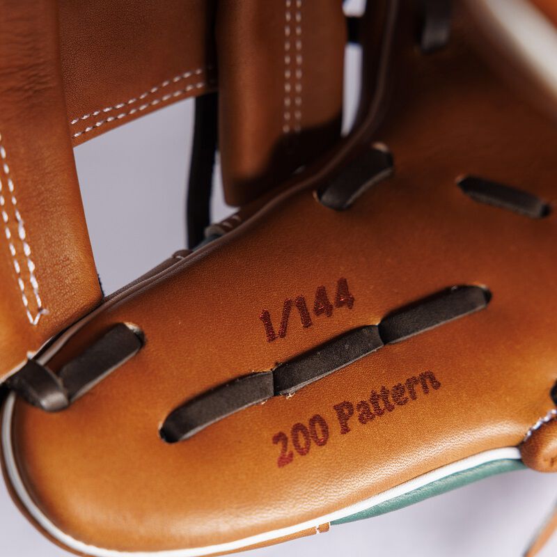 Exclusive Gingerbread Heart of the Hide 11.5" Infield Glove, Right Hand Throw