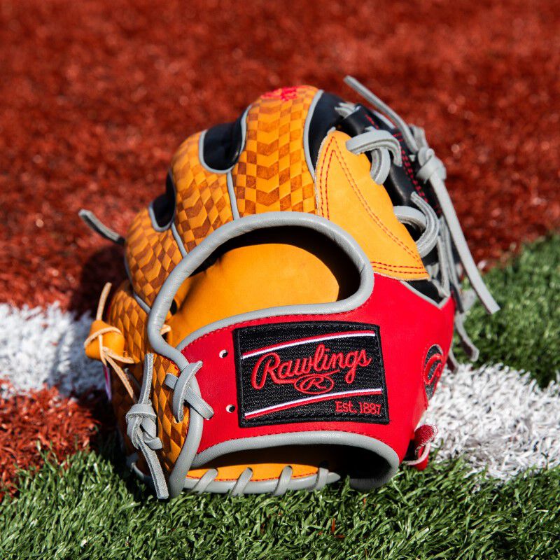 ColorSync 8.0 Heart of the Hide 11.5" Infield Glove, Right Hand Throw, PRO934-2TS-RHT
