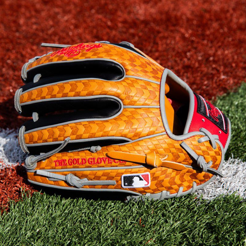 ColorSync 8.0 Heart of the Hide 11.5" Infield Glove, Right Hand Throw, PRO934-2TS-RHT
