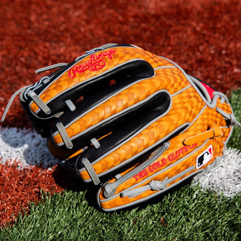 ColorSync 8.0 Heart of the Hide 11.5" Infield Glove, Right Hand Throw, PRO934-2TS-RHT
